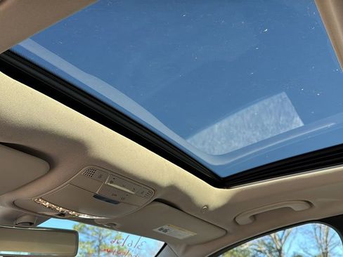 Used 2020 Mercedes-Benz C 300 4MATIC Sedan image 23