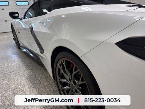 Used 2023 Chevrolet Corvette Stingray Premium Conv w/ Z51 Performance Package RWD image 10
