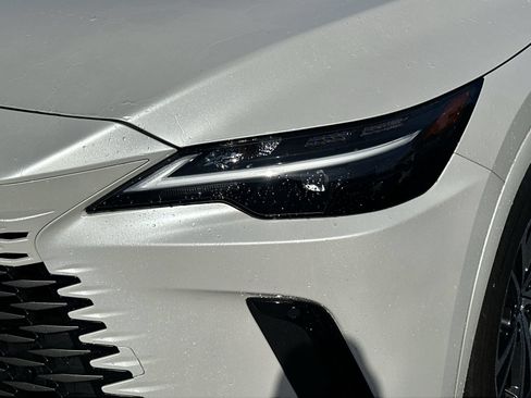 Used 2025 Lexus RX 350 Premium FWD image 11