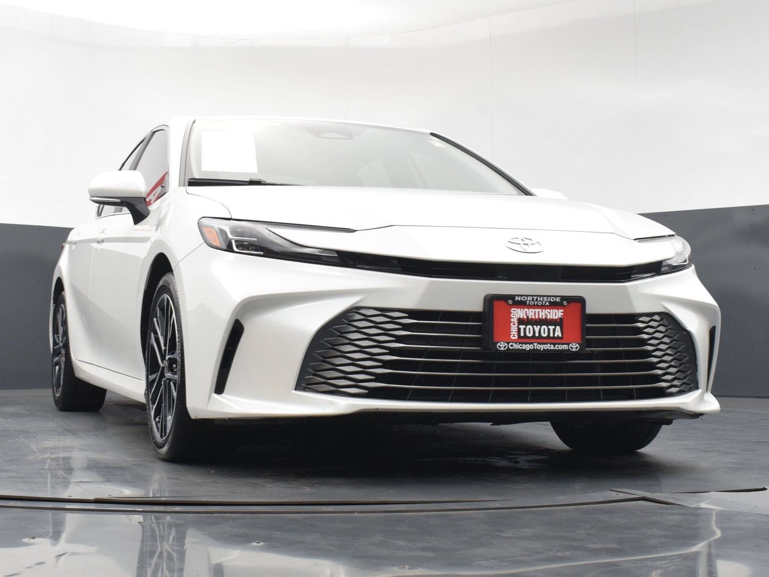Used 2026 Toyota Camry XLE FWD image 30