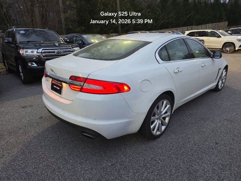 Used 2012 Jaguar XF Base image 2