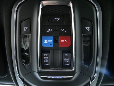 New 2025 Jeep Grand Cherokee L Altitude AWD/4WD image 46