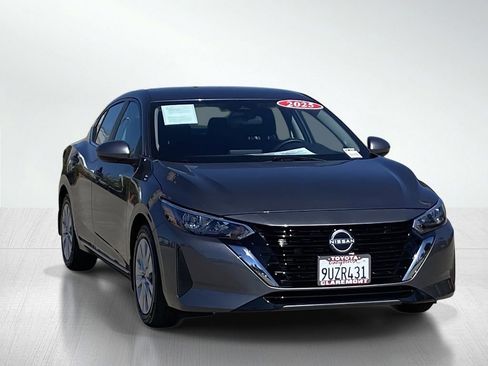 Used 2025 Nissan Sentra S image 13