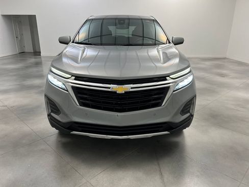 Used 2024 Chevrolet Equinox LT AWD/4WD image 3