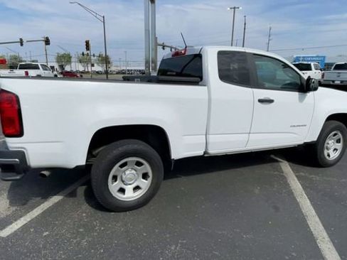 Used 2022 Chevrolet Colorado W/T w/ WT Convenience Package RWD image 2