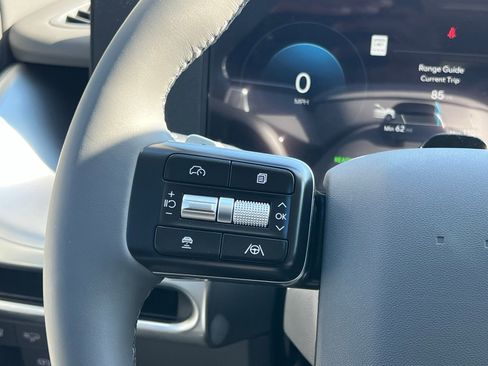 New 2026 Hyundai Ioniq 9 SE image 30