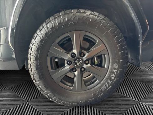 Used 2025 Lexus LX 700h Overtrail w/ Accessory Package (Z1) AWD/4WD image 31