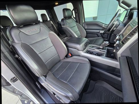 Used 2019 Ford F150 Raptor w/ Equipment Group 802A Luxury AWD/4WD image 19