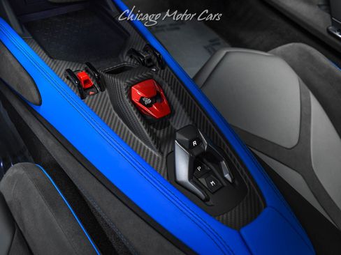 Used 2025 Lamborghini Revuelto image 15