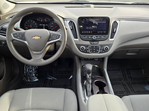 Used 2022 Chevrolet Malibu LT image 15