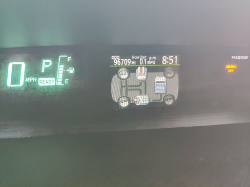 Used 2012 Toyota Prius C One image 10