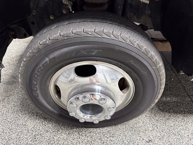 Used 2008 Ford F350 4x4 Crew Cab DRW Super Duty image 3