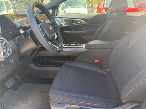 New 2026 Chevrolet Equinox EV LT FWD image 16