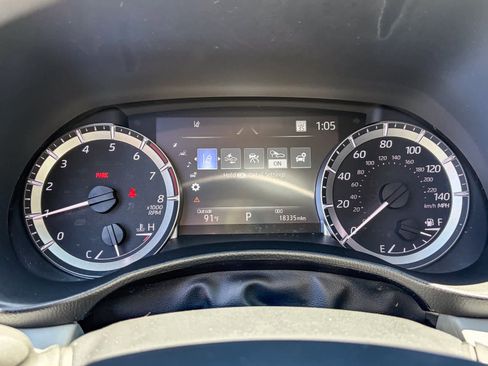 Used 2023 Toyota Highlander L FWD image 23