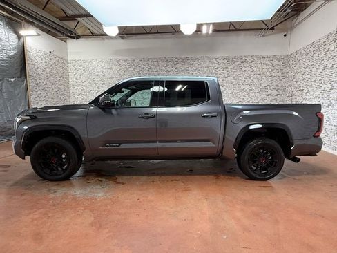 Used 2023 Toyota Tundra Platinum image 4
