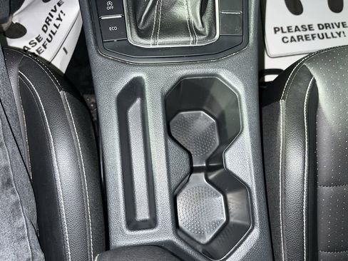 Used 2024 Volkswagen Jetta SE image 21