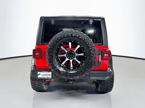 Used 2018 Jeep Wrangler Unlimited Rubicon AWD/4WD image 8