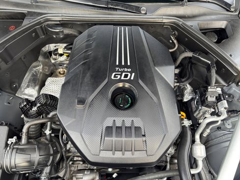 Used 2023 Genesis G70 2.0T image 22