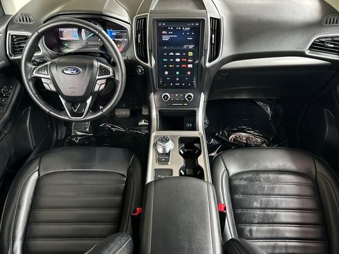 Used 2024 Ford Edge SEL image 13
