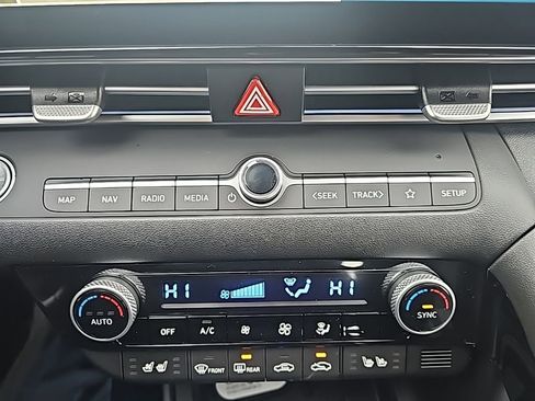 New 2026 Hyundai Elantra Limited FWD image 19