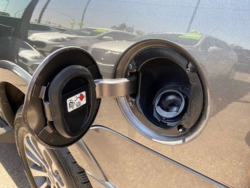 Used 2017 Ford Expedition XLT w/ Equipment Group 202A image 28