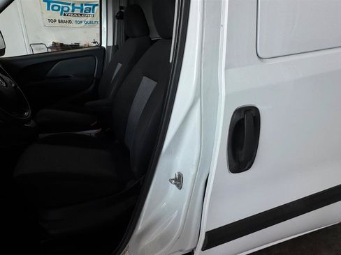 Used 2017 RAM ProMaster City Tradesman w/ Rear Back-up Camera Group FWD image 17