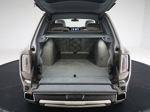 Certified 2025 Rolls-Royce Cullinan image 46