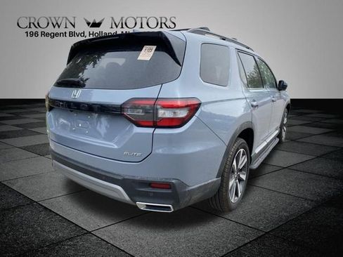 Used 2024 Honda Pilot Elite image 12