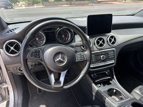 Used 2018 Mercedes-Benz GLA 250 4MATIC image 12