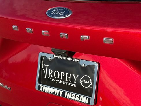 Used 2020 Ford Escape Titanium image 6