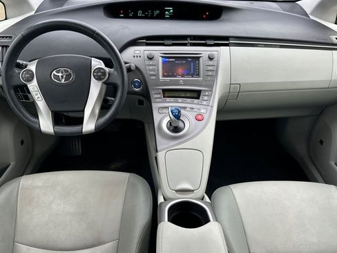 Used 2012 Toyota Prius Five image 15