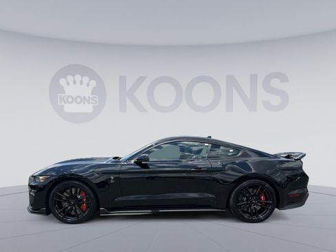 Used 2020 Ford Mustang Shelby GT500 w/ Technology Package RWD image 7