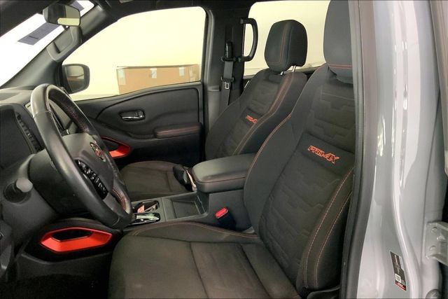 Used 2023 Nissan Frontier PRO-4X w/ Pro Convenience Package AWD/4WD image 11