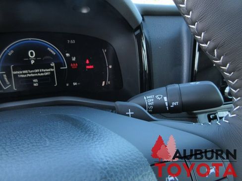 New 2026 Toyota Camry SE image 10