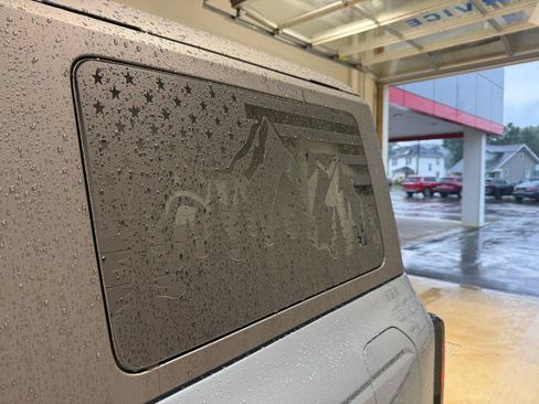 Used 2023 Ford Bronco Outer Banks AWD/4WD image 16