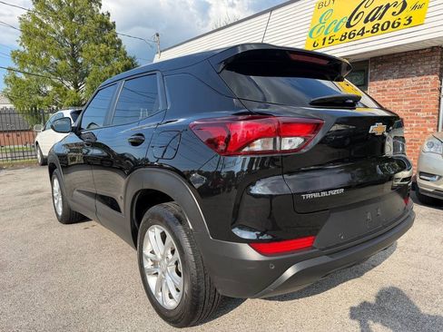 Used 2025 Chevrolet TrailBlazer LS FWD image 4