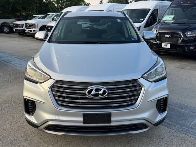 Used 2017 Hyundai Santa Fe SE AWD/4WD image 2