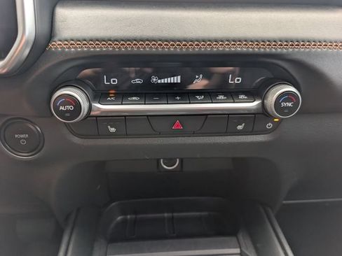 Used 2025 MAZDA CX-50 AWD 2.5 Hybrid w/ Premium Pkg image 17