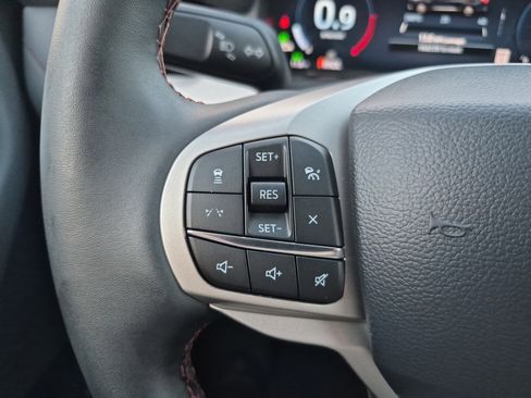 New 2026 Ford Explorer Active w/ Active Comfort Package image 25