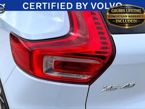 Used 2025 Volvo XC40 B5 Plus AWD/4WD image 38