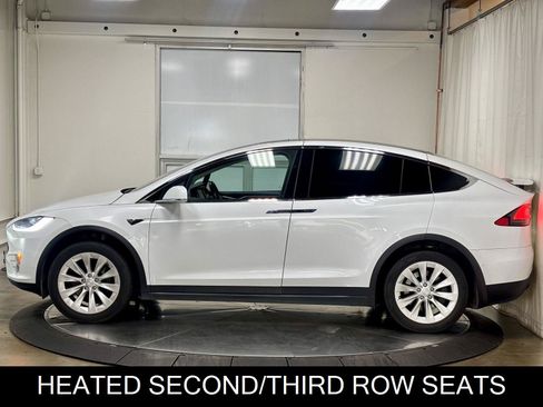 Used 2018 Tesla Model X 75D AWD/4WD image 6