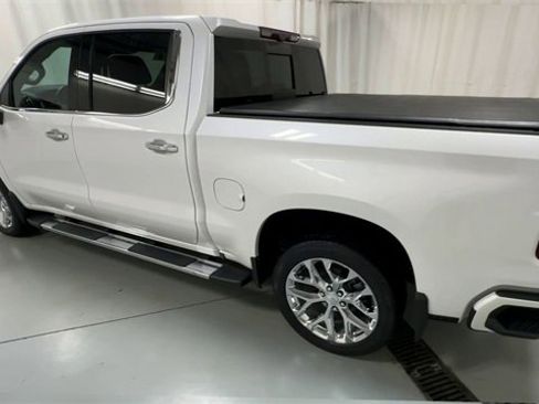 Used 2021 Chevrolet Silverado 1500 High Country w/ Technology Package image 6