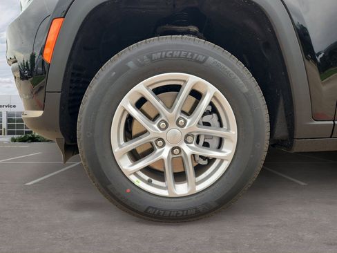 New 2026 Jeep Grand Cherokee L Laredo RWD image 10