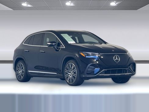 Used 2026 Mercedes-Benz EQE 320+ SUV image 7