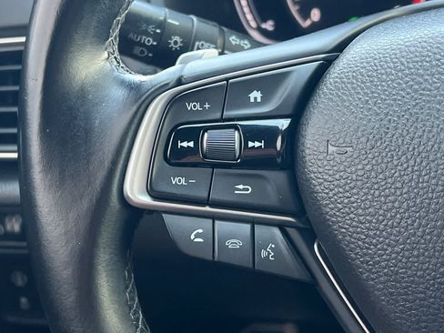 Used 2018 Honda Accord Sport image 29