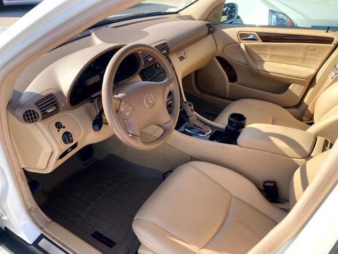 Used 2003 Mercedes-Benz C 240 Sedan image 9