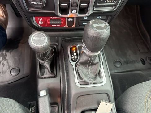 Used 2025 Jeep Wrangler Unlimited Sport S 4xe image 15