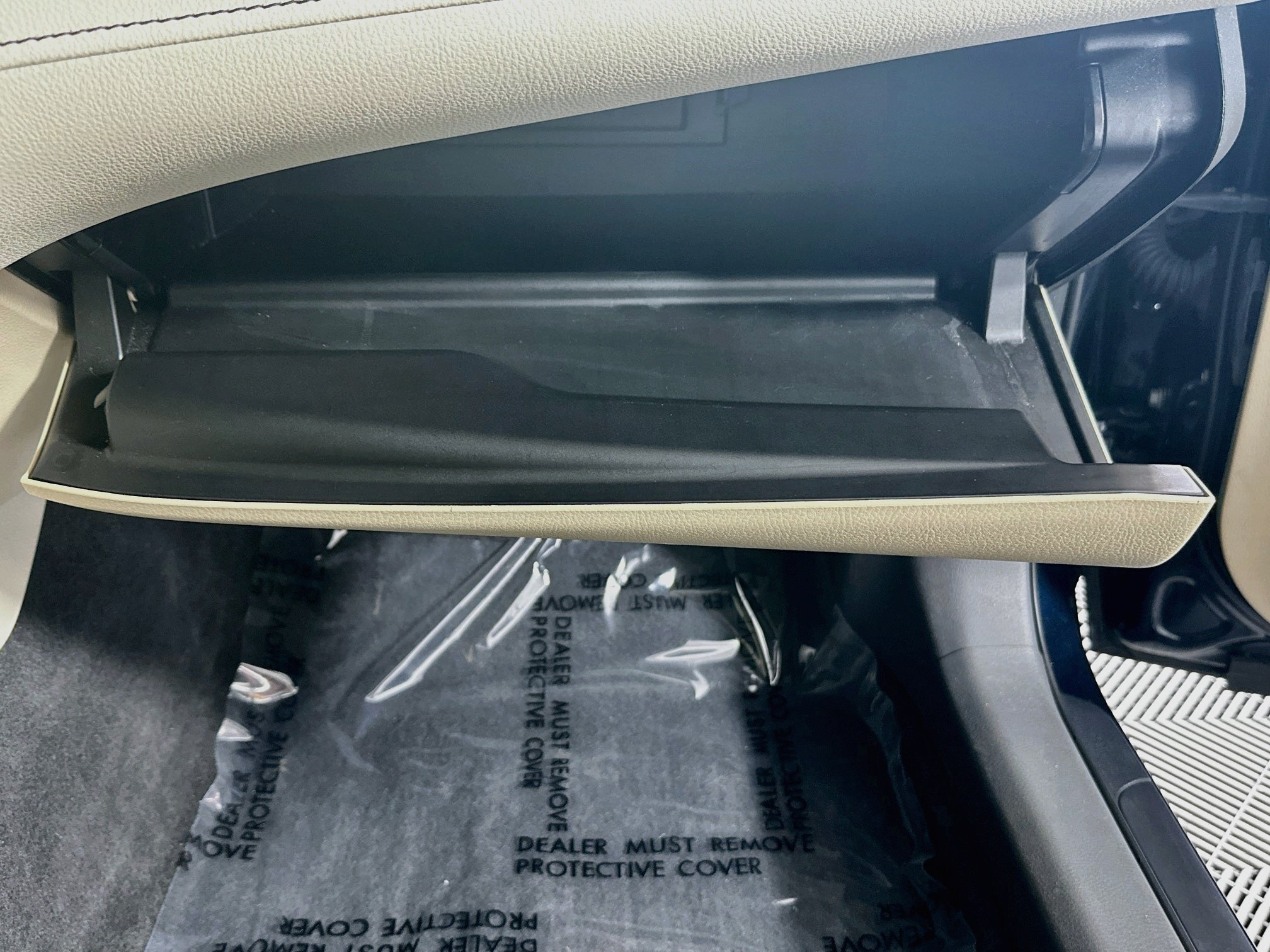 Used 2021 Toyota Camry LE FWD image 31