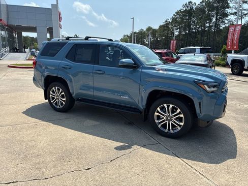 New 2026 Toyota 4Runner Limited AWD/4WD image 9