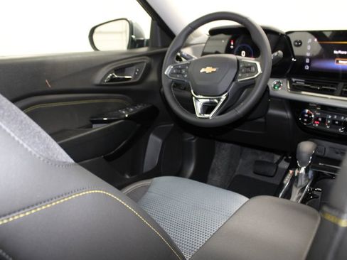 New 2026 Chevrolet Trax LT w/ Driver Confidence Package image 26